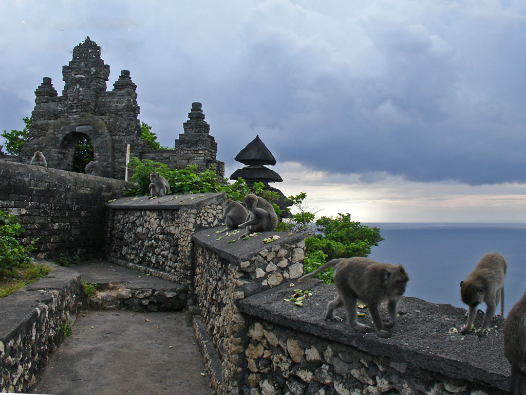 Tempat Wisata Bali Daerah Uluwatu